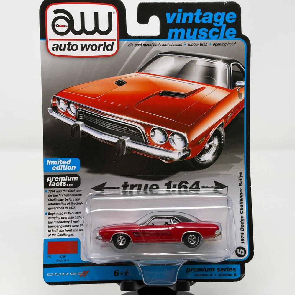 Auto World 1974 Dodge Challenger Rallye Bright Red 1:64 Vintage Muscle AW64382